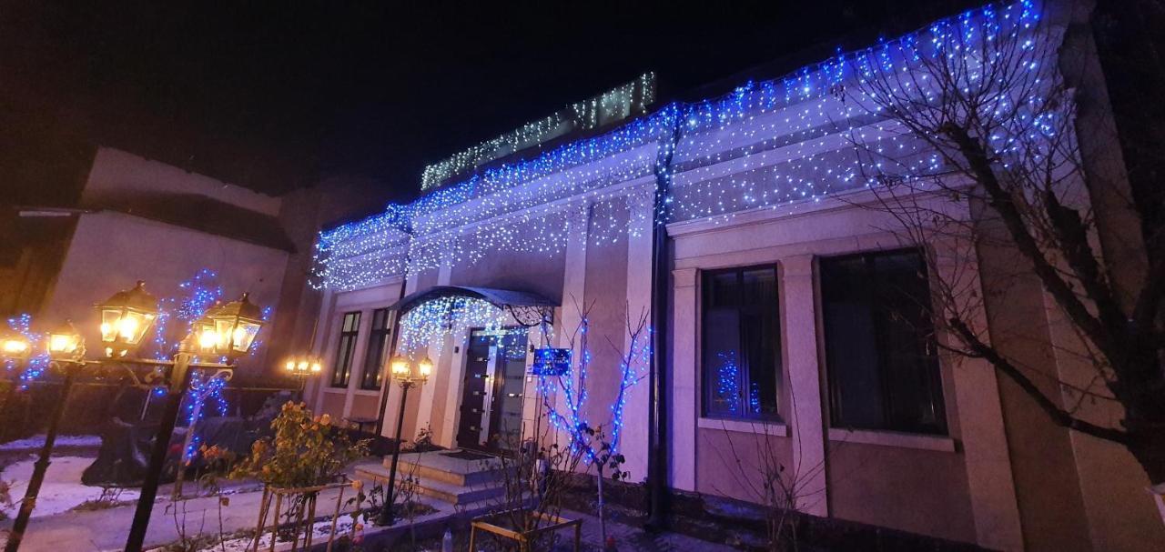 Casa Domneasca Rarau Hotel Campulung Moldovenesc Ngoại thất bức ảnh