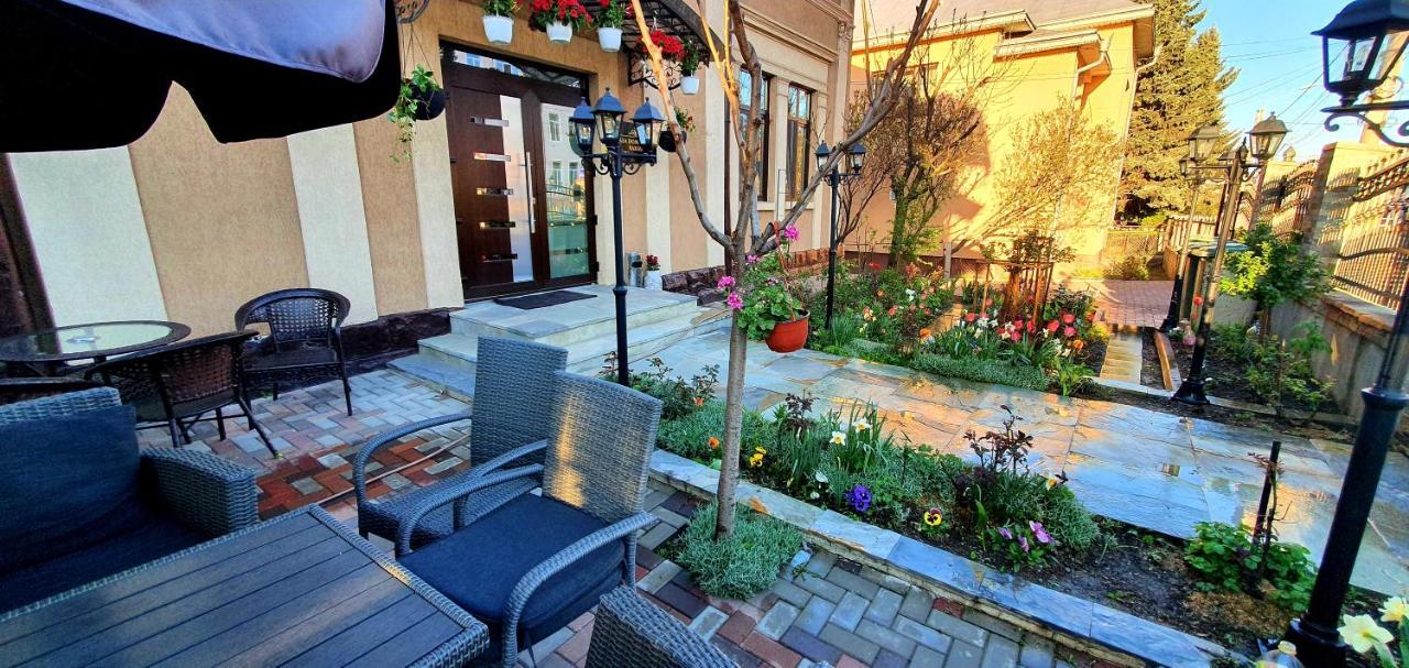Casa Domneasca Rarau Hotel Campulung Moldovenesc Ngoại thất bức ảnh